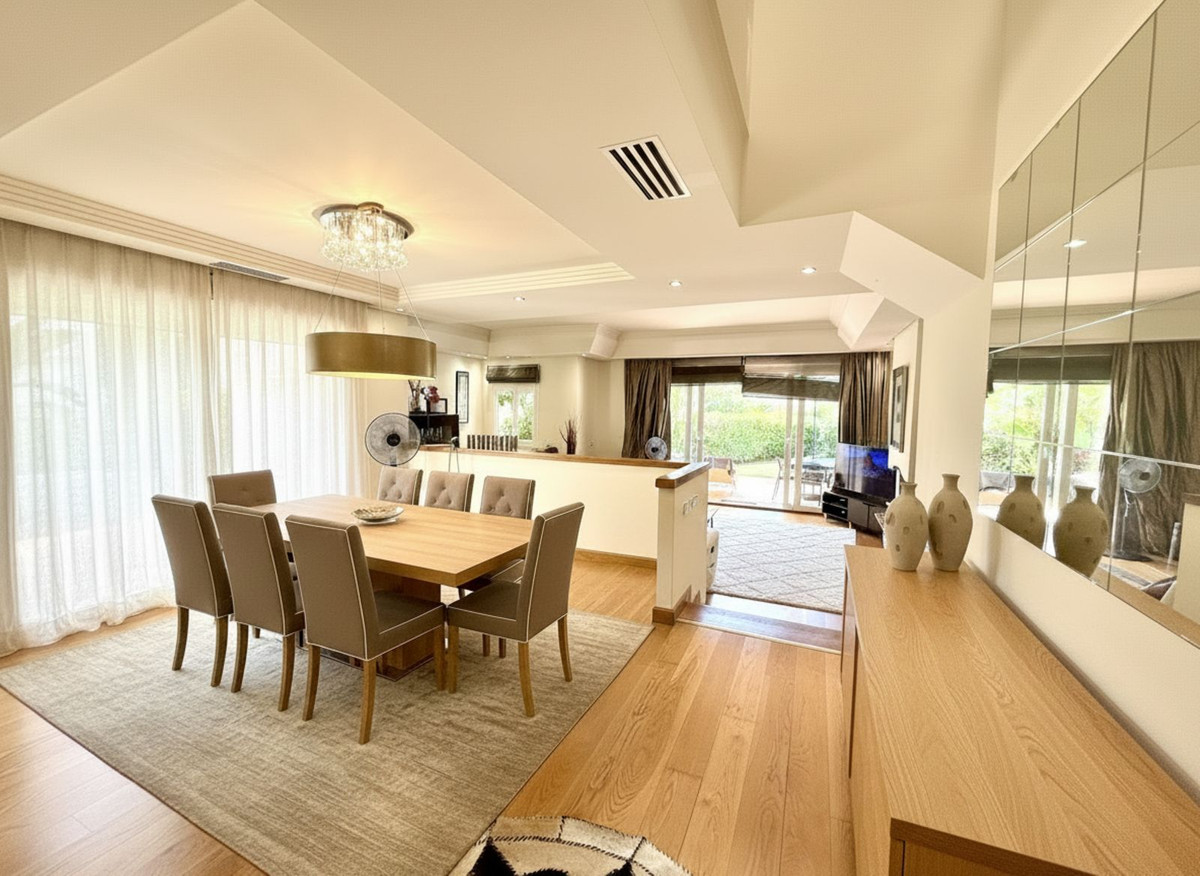 Town House for rent in Costalita, Estepona East