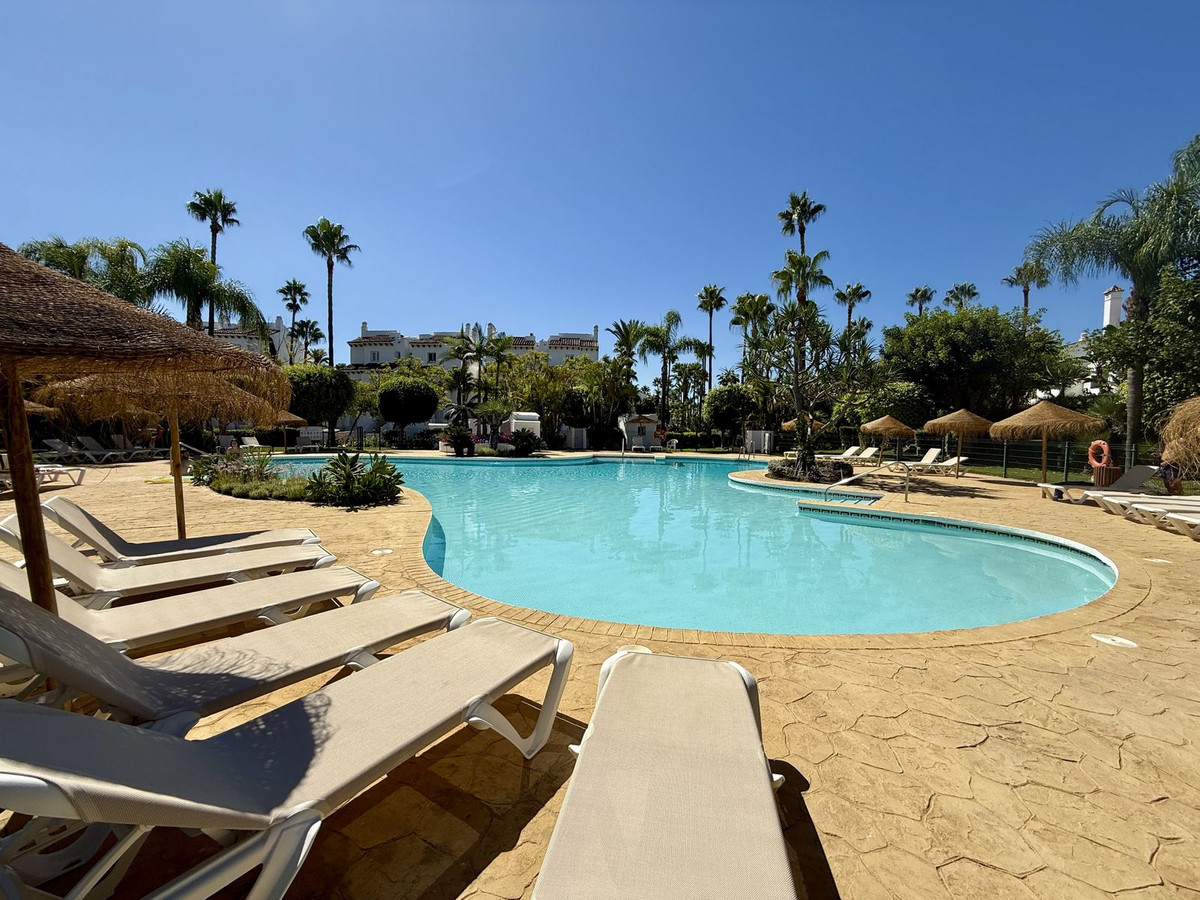 Town House for rent in Costalita, Estepona East