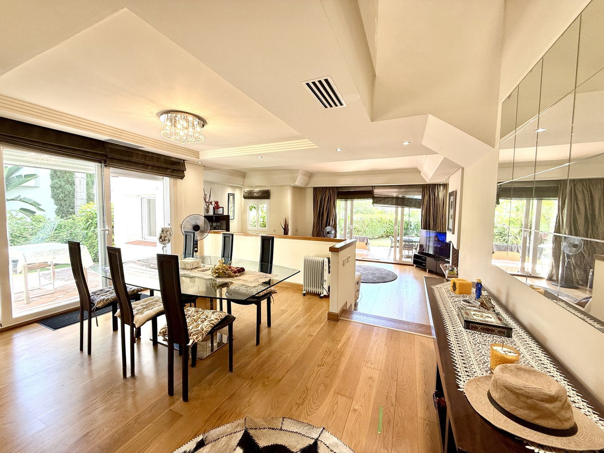 Town House for rent in Costalita, Estepona East