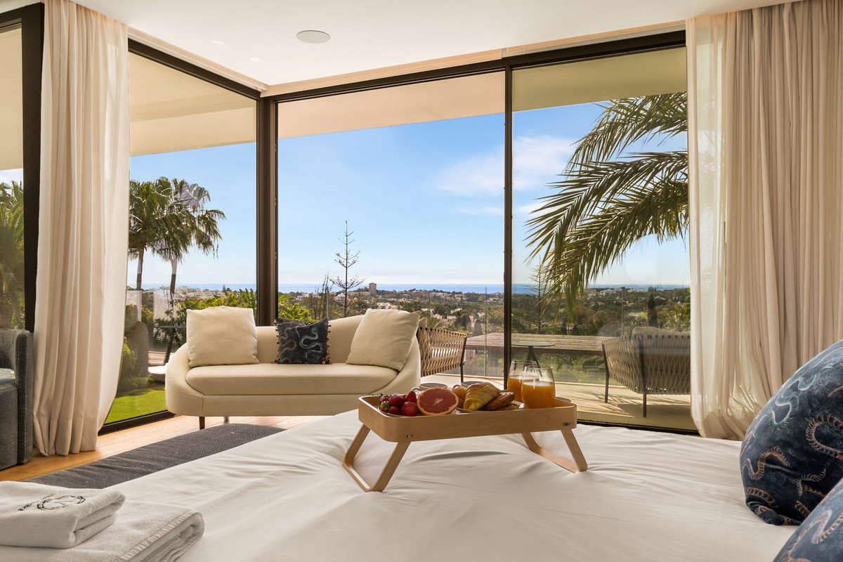 Villa for rent in Nueva Andalucia, Marbella