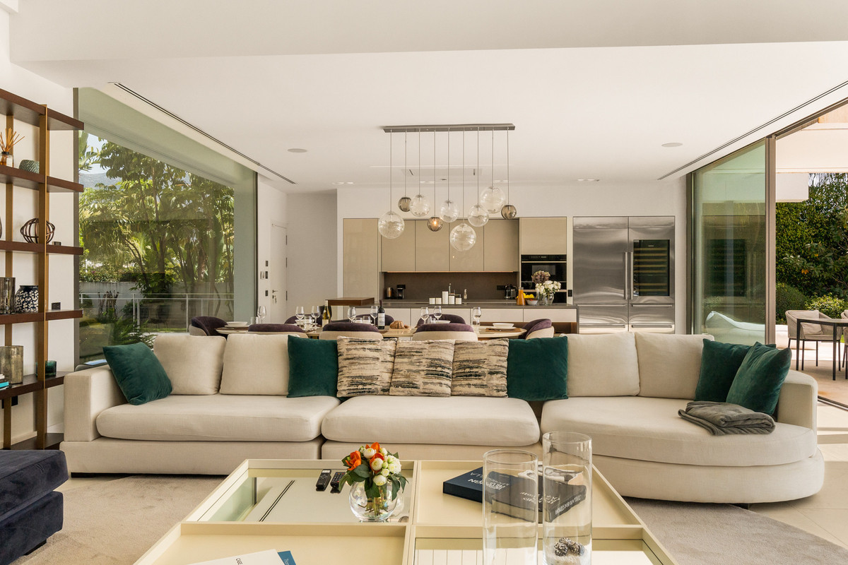 Villa for rent in Nueva Andalucia, Marbella