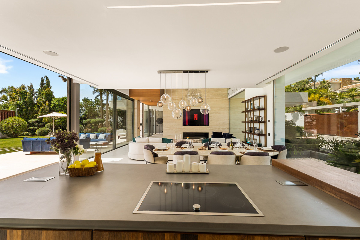 Villa for rent in Nueva Andalucia, Marbella