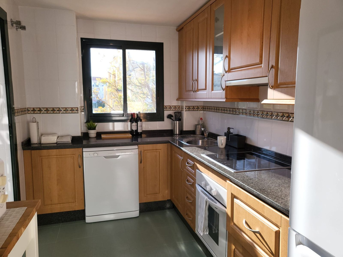 Apartment for short term rent in Selwo, Estepona East