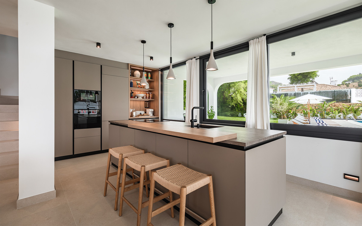 Villa for short term rent in Marbella