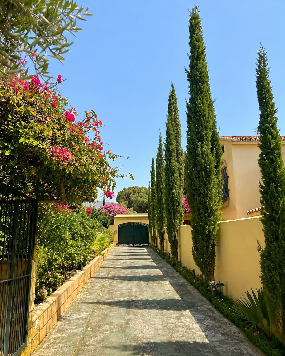 Villa for long term rent in Marbella