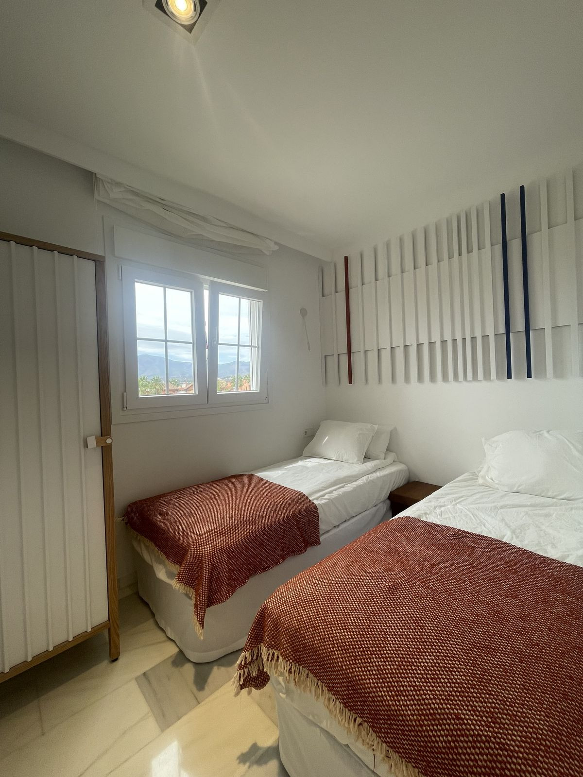 Penthouse for long term rent in Estepona
