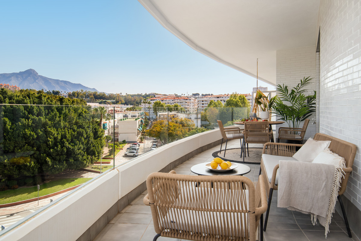 Apartamento en alquiler vacacional en La Campana, Nueva Andalucia