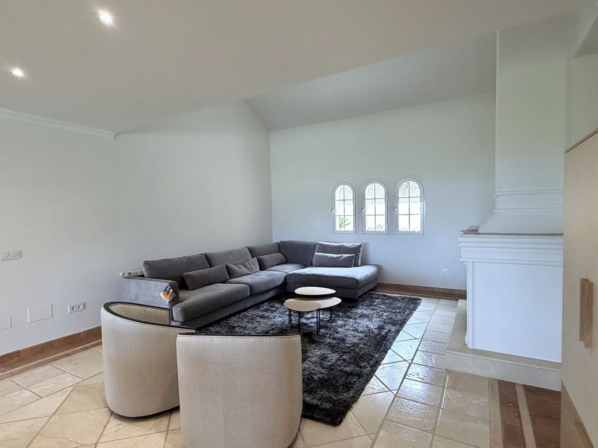 Villa for long term rent in Paraiso Alto, Benahavis