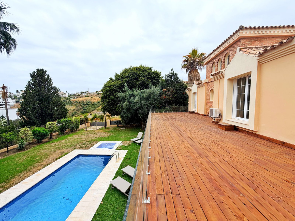 Villa for long term rent in Paraiso Alto, Benahavis