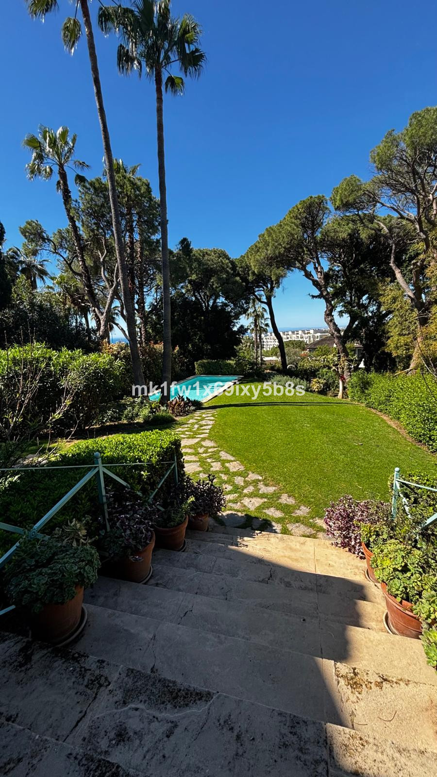 Villa for long term rent in Marbella