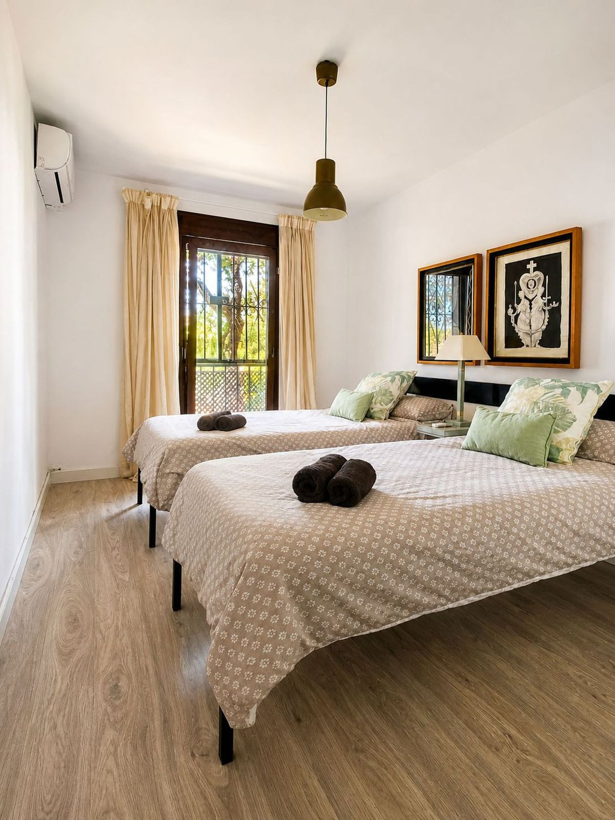 Town House for short term rent in Elviria, Marbella East