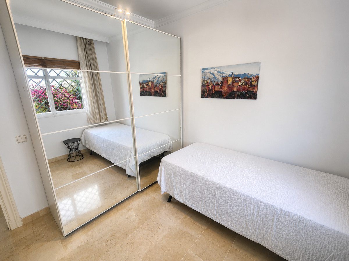 Penthouse for long term rent in Nueva Andalucia, Marbella