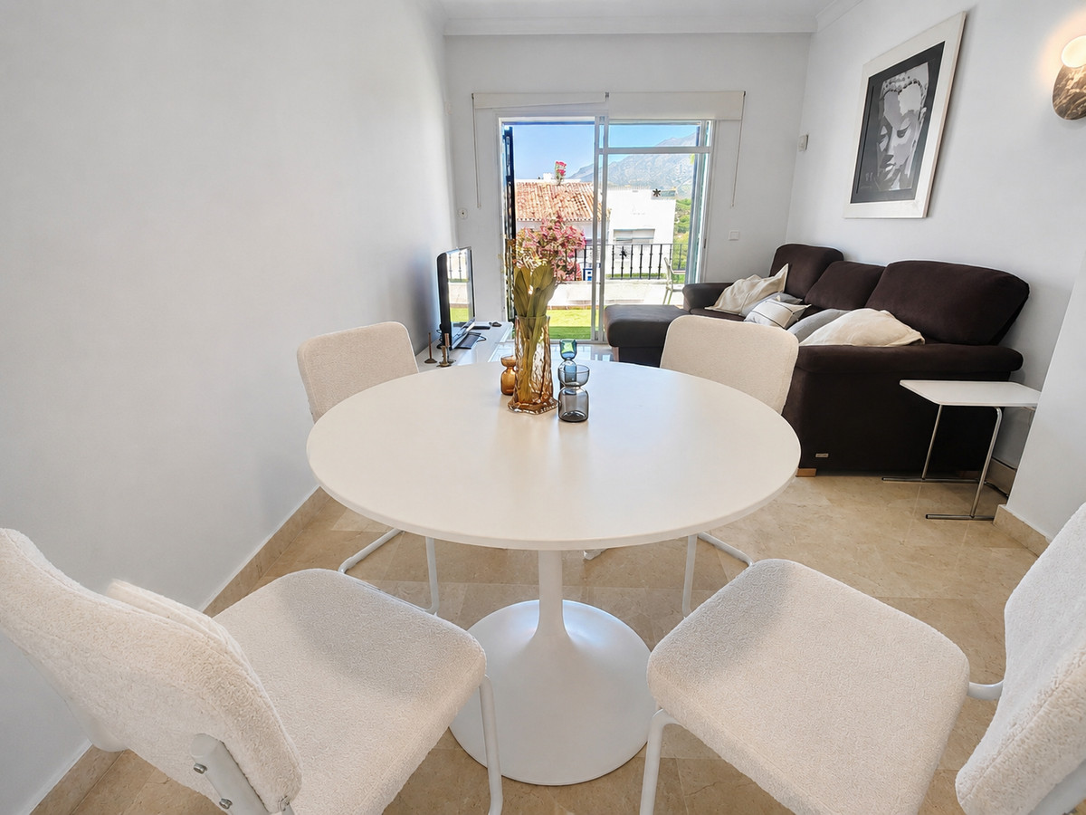 Penthouse for long term rent in Nueva Andalucia, Marbella