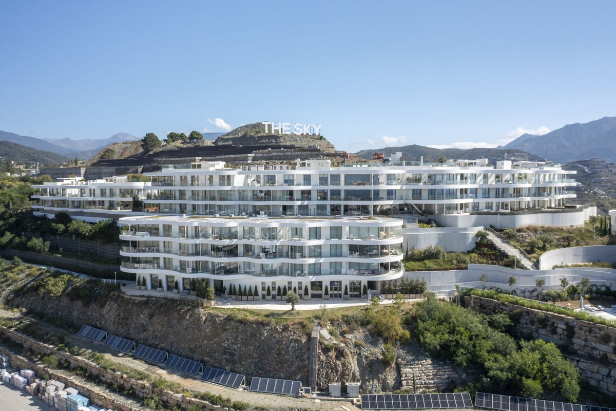 Apartment for rent in Benahavis