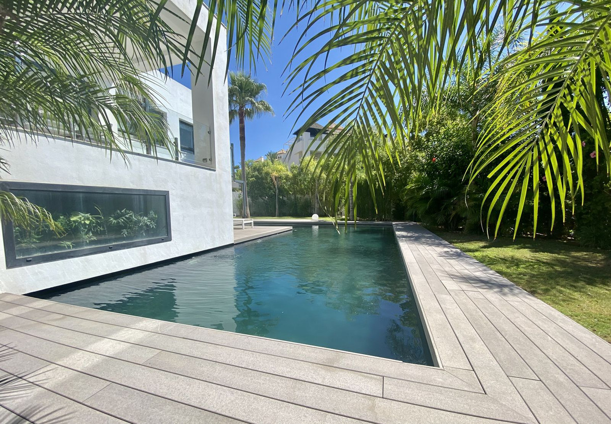Villa for rent in Paraiso Alto, Benahavis