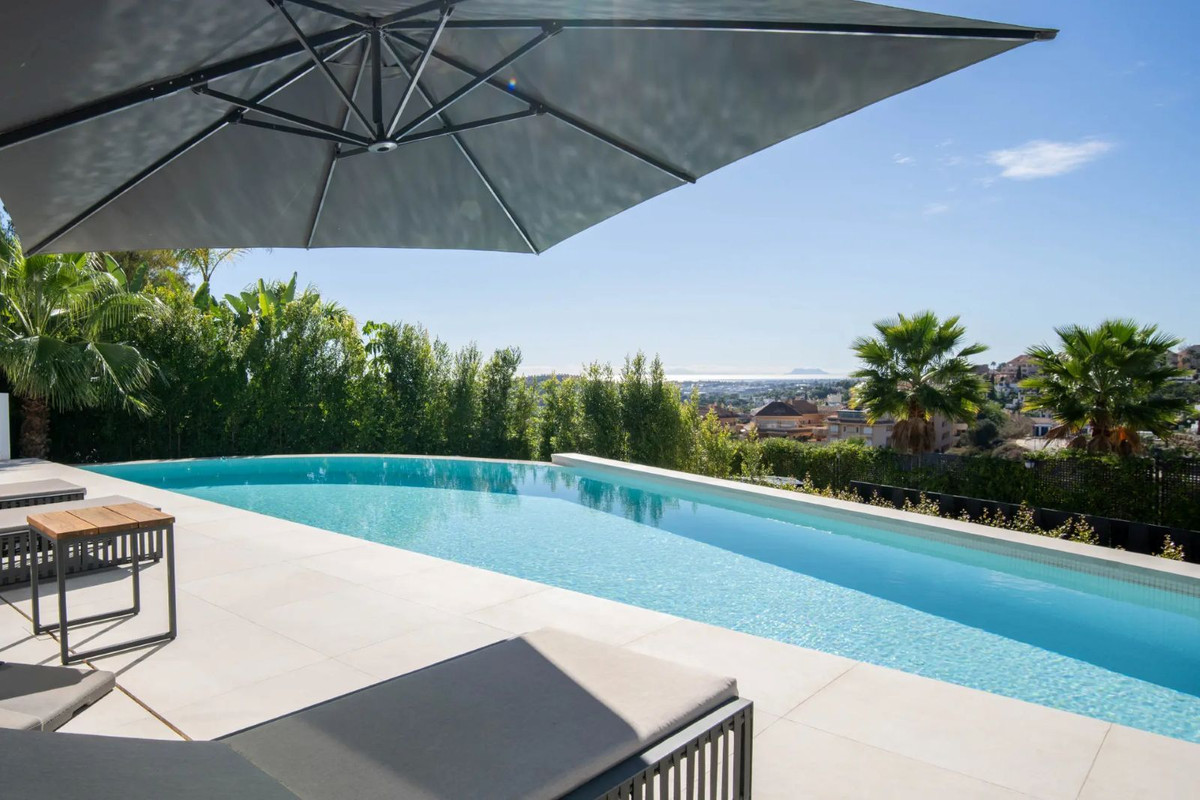 Villa for rent in Nueva Andalucia, Marbella