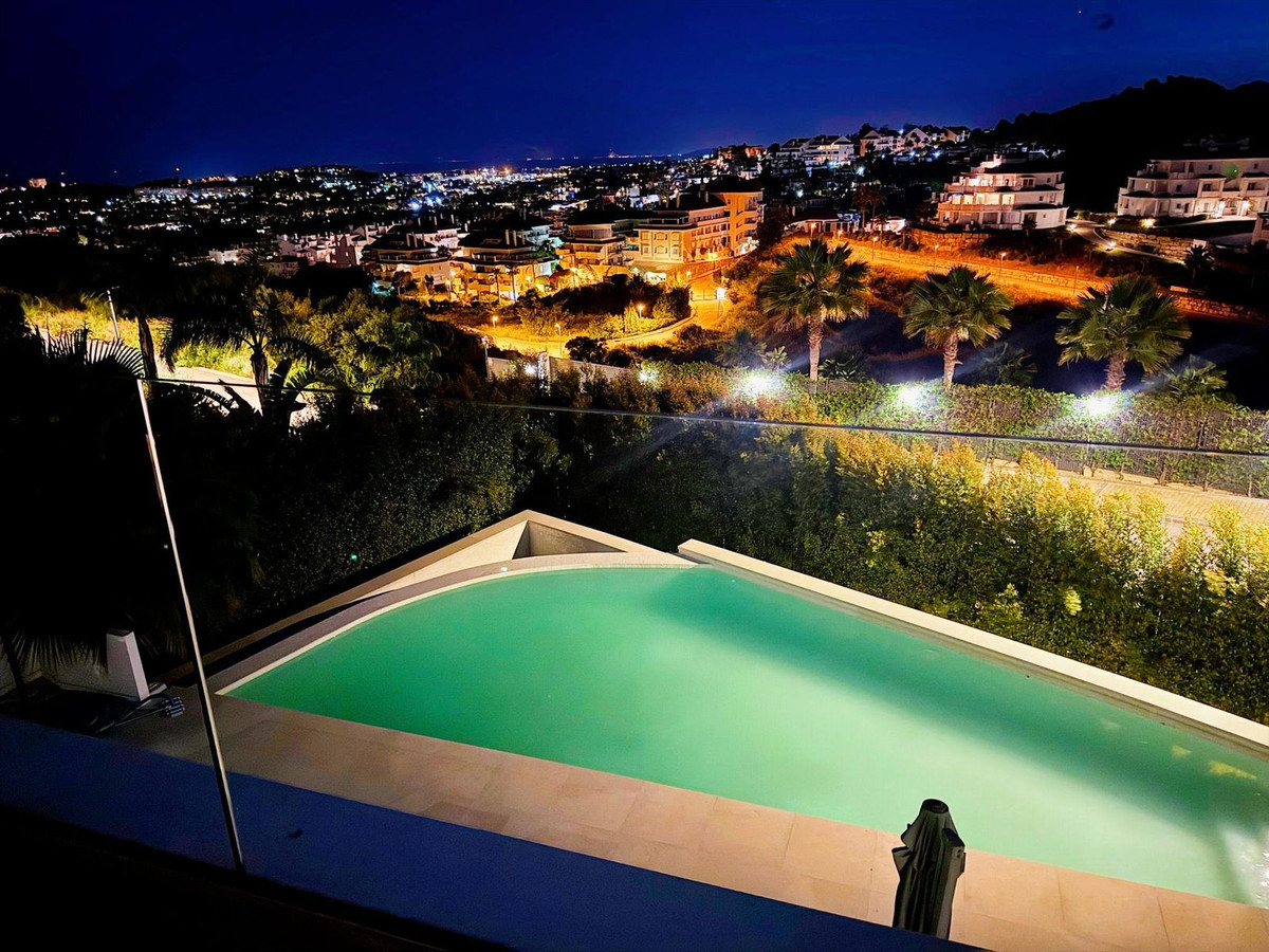 Villa for rent in Nueva Andalucia, Marbella