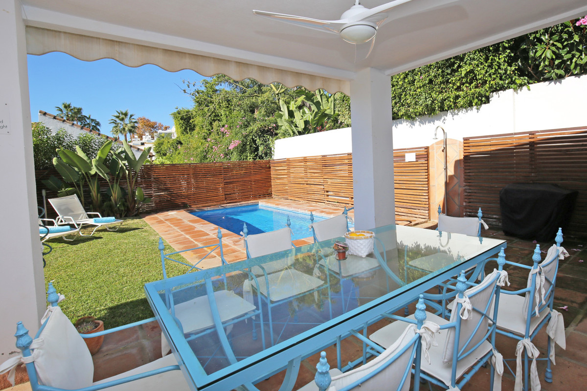 Villa for short term rent in Marbella
