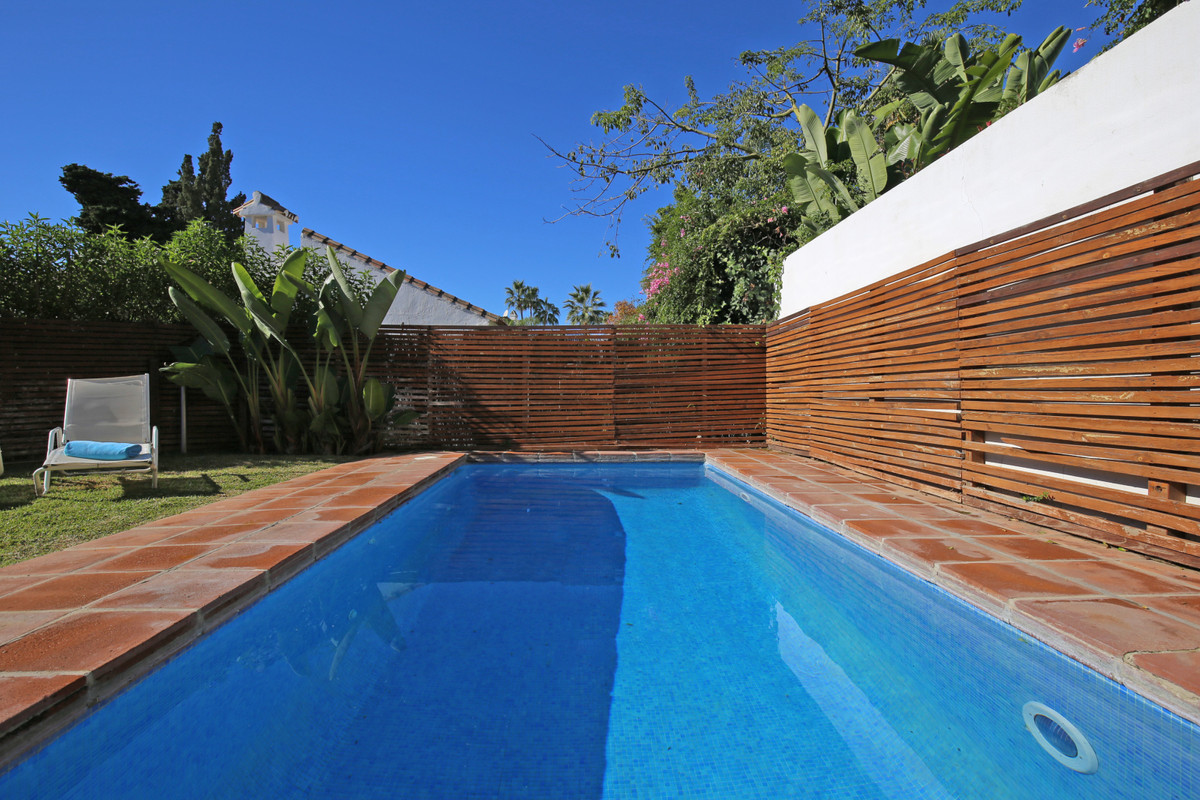 Villa for short term rent in Marbella
