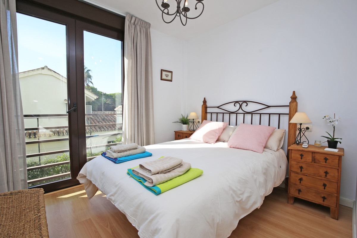 Villa for short term rent in Marbella