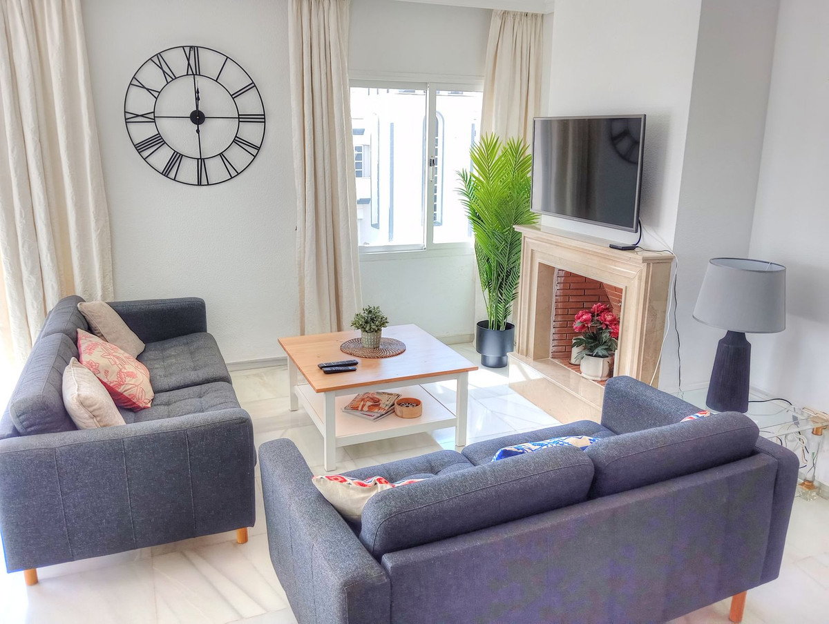 Penthouse for short term rent in Estepona