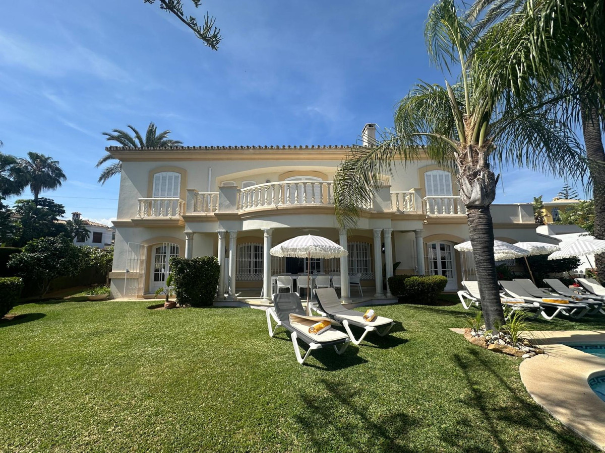 Villa for rent in Marbella
