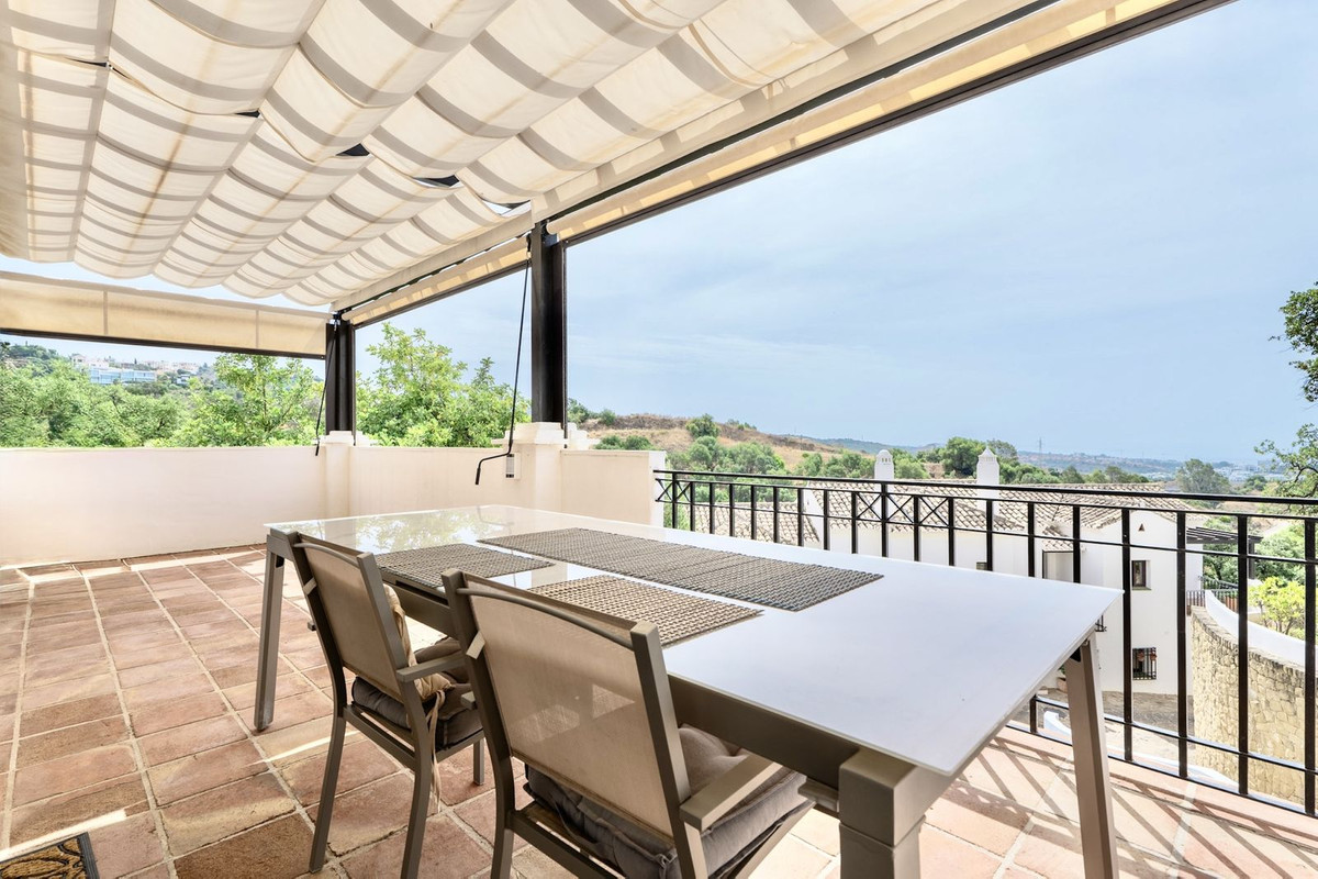 Town House for rent in Los Altos de los Monteros, Marbella East