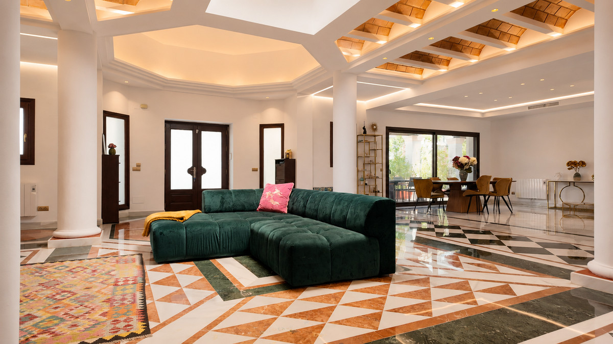 Villa for rent in Marbella Golden Mile
