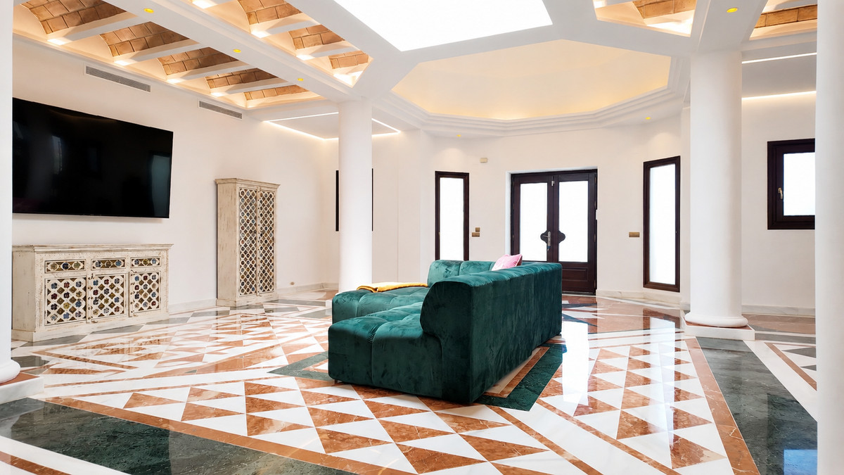 Villa for rent in Marbella Golden Mile