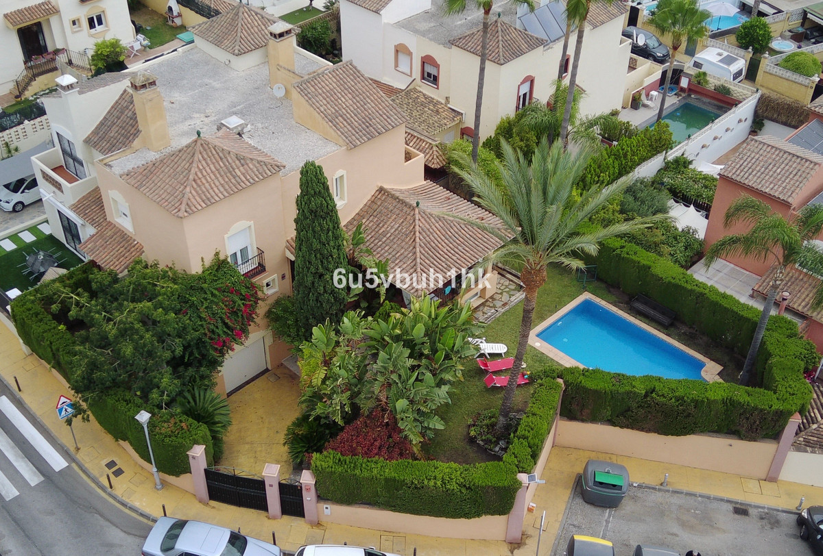 Adosado en alquiler en Marbella