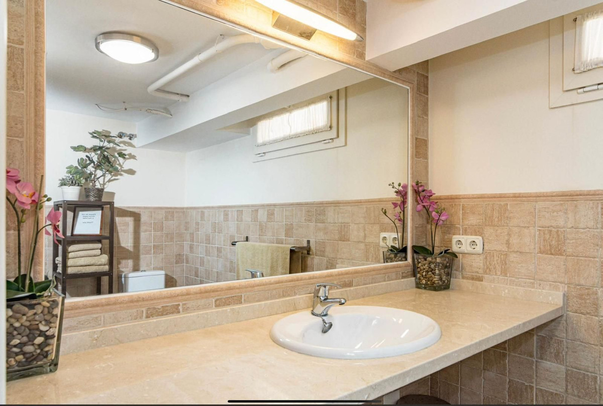 Villa for short term rent in Marbella
