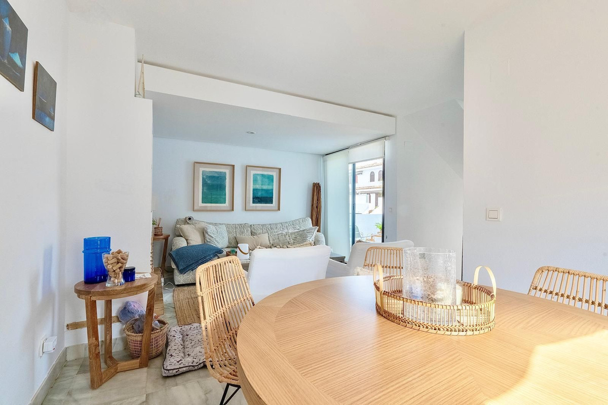 Town House for long term rent in Cancelada, Estepona East