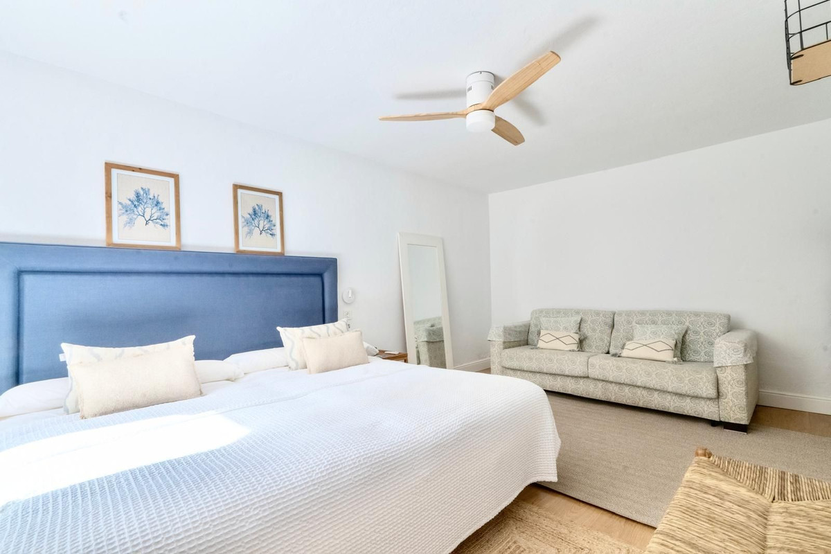 Town House for long term rent in Cancelada, Estepona East