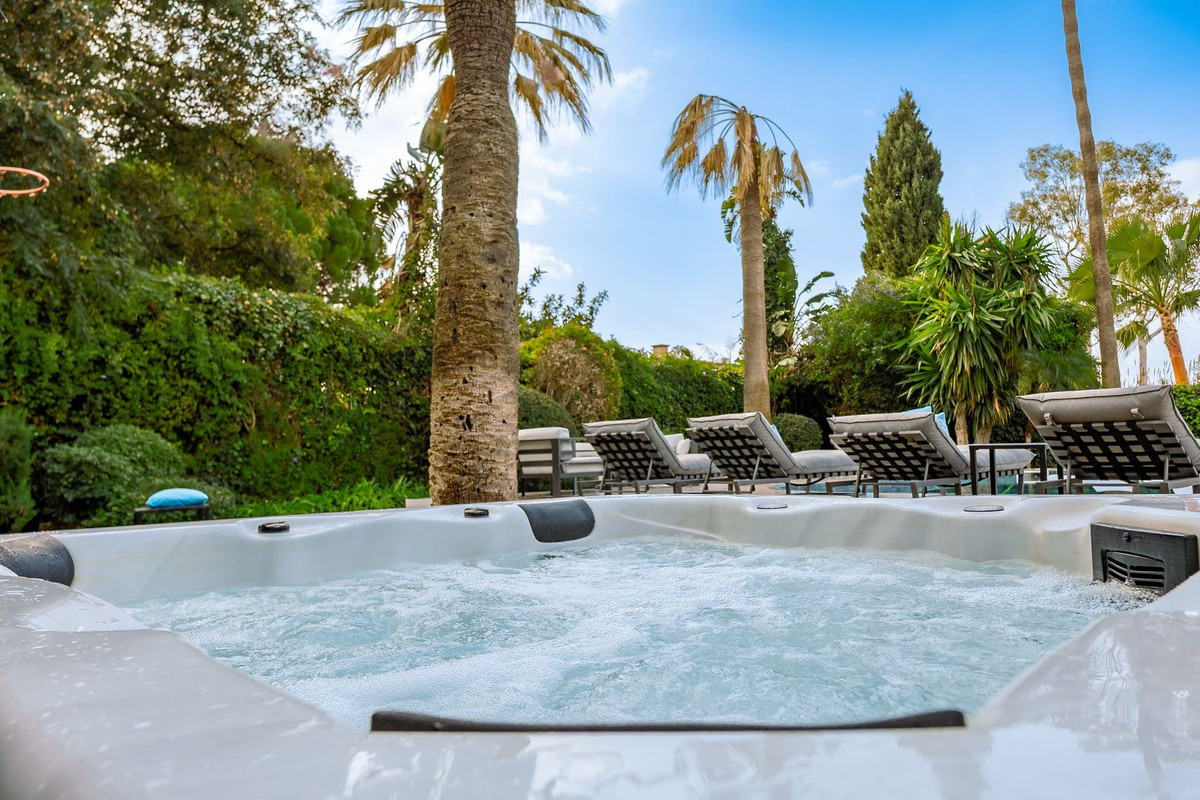 Villa for rent in Paraiso Alto, Benahavis