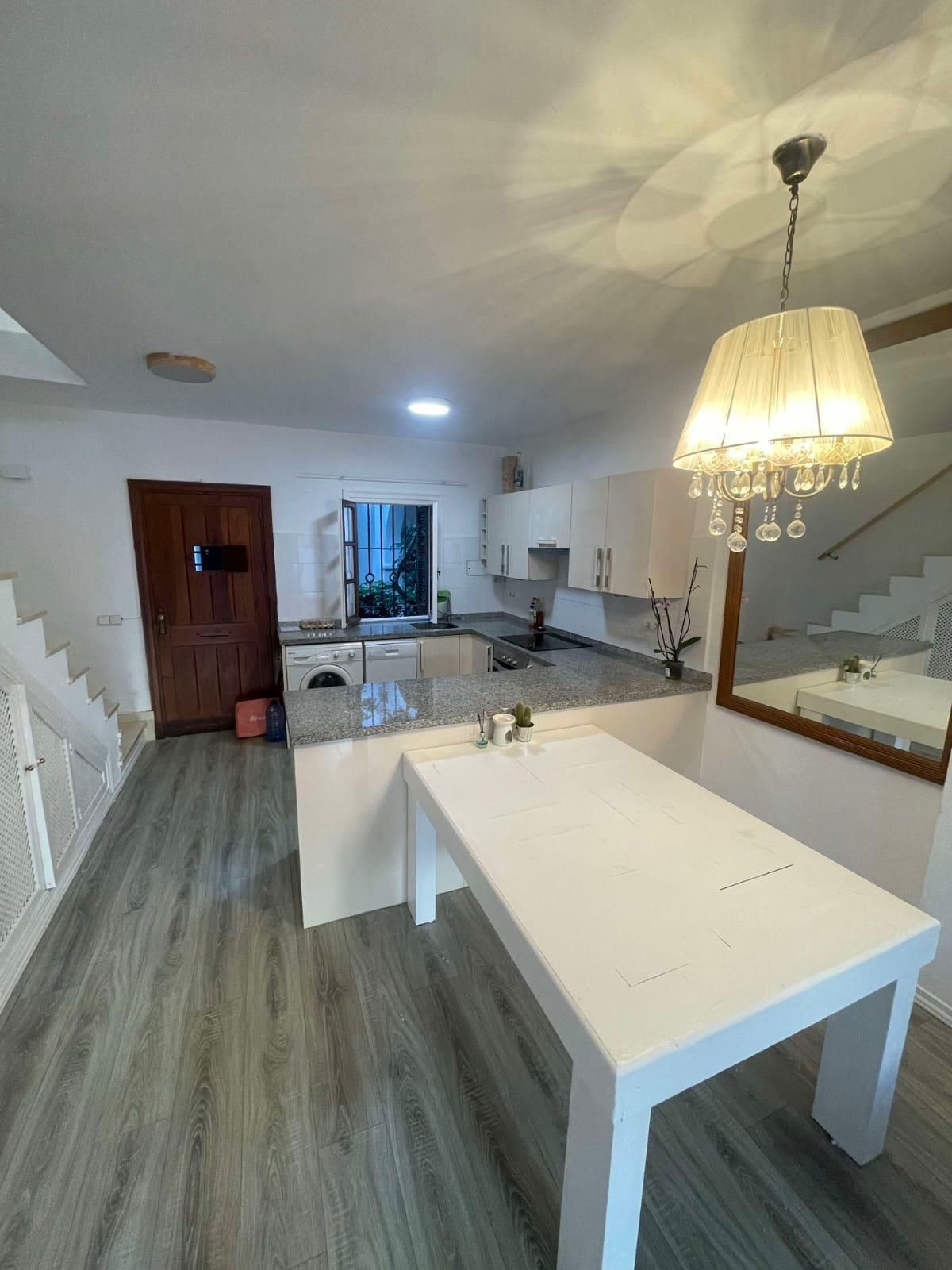 Apartment for long term rent in Cancelada, Estepona East