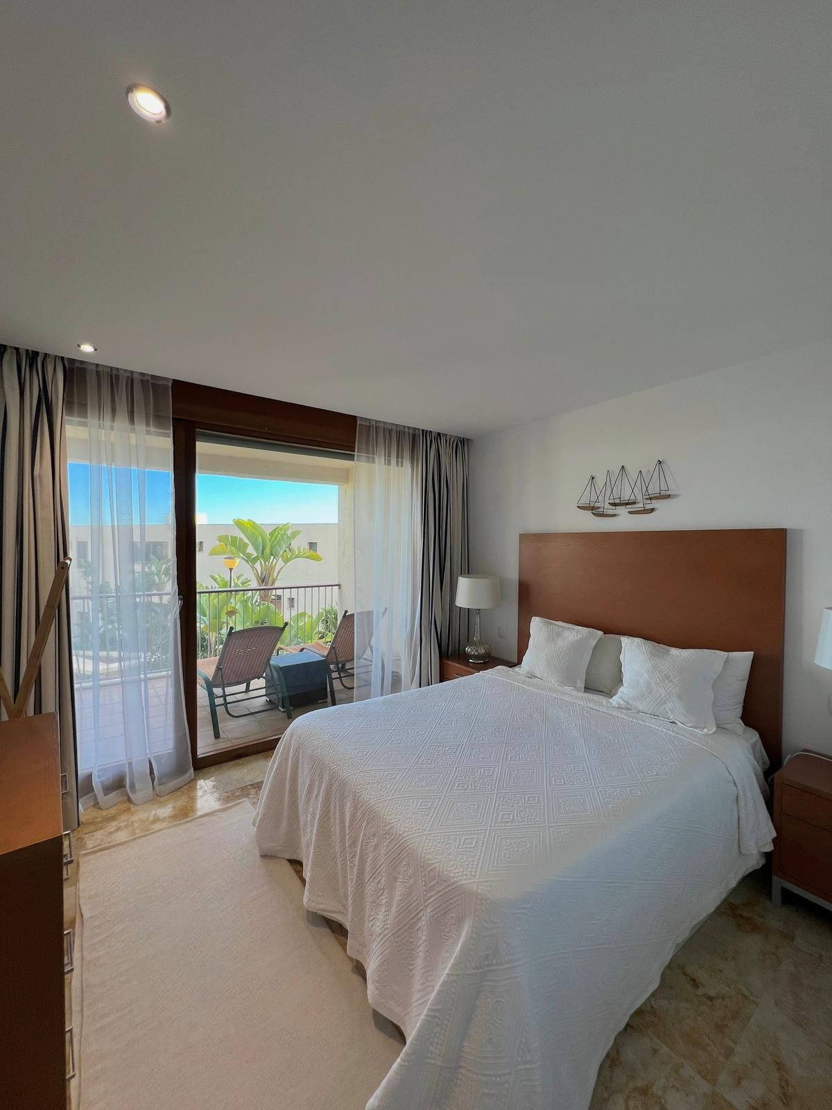 Apartment for long term rent in Los Altos de los Monteros, Marbella East