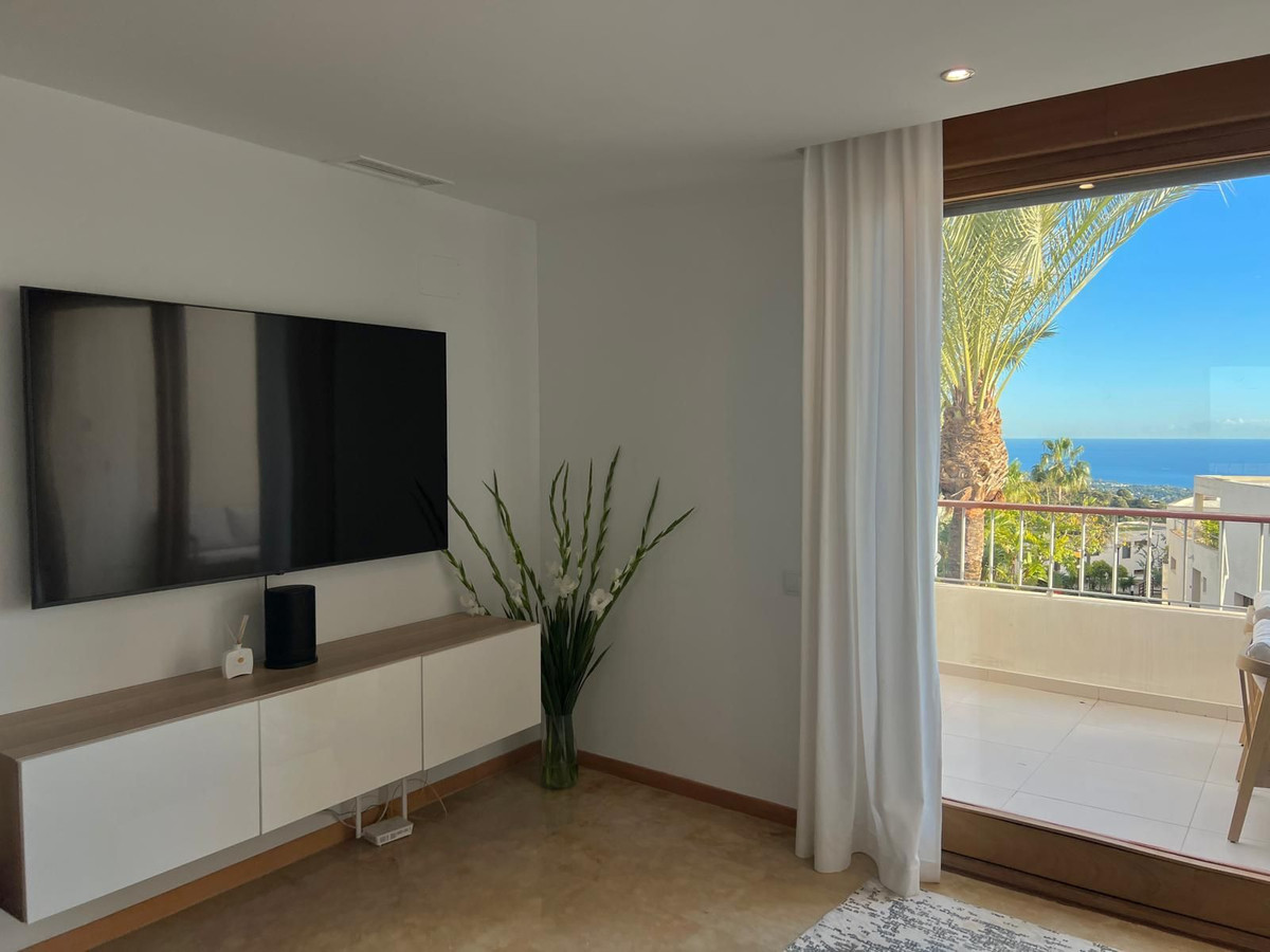Apartment for long term rent in Los Altos de los Monteros, Marbella East