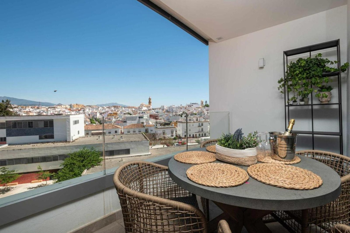 Apartment for short term rent in Estepona