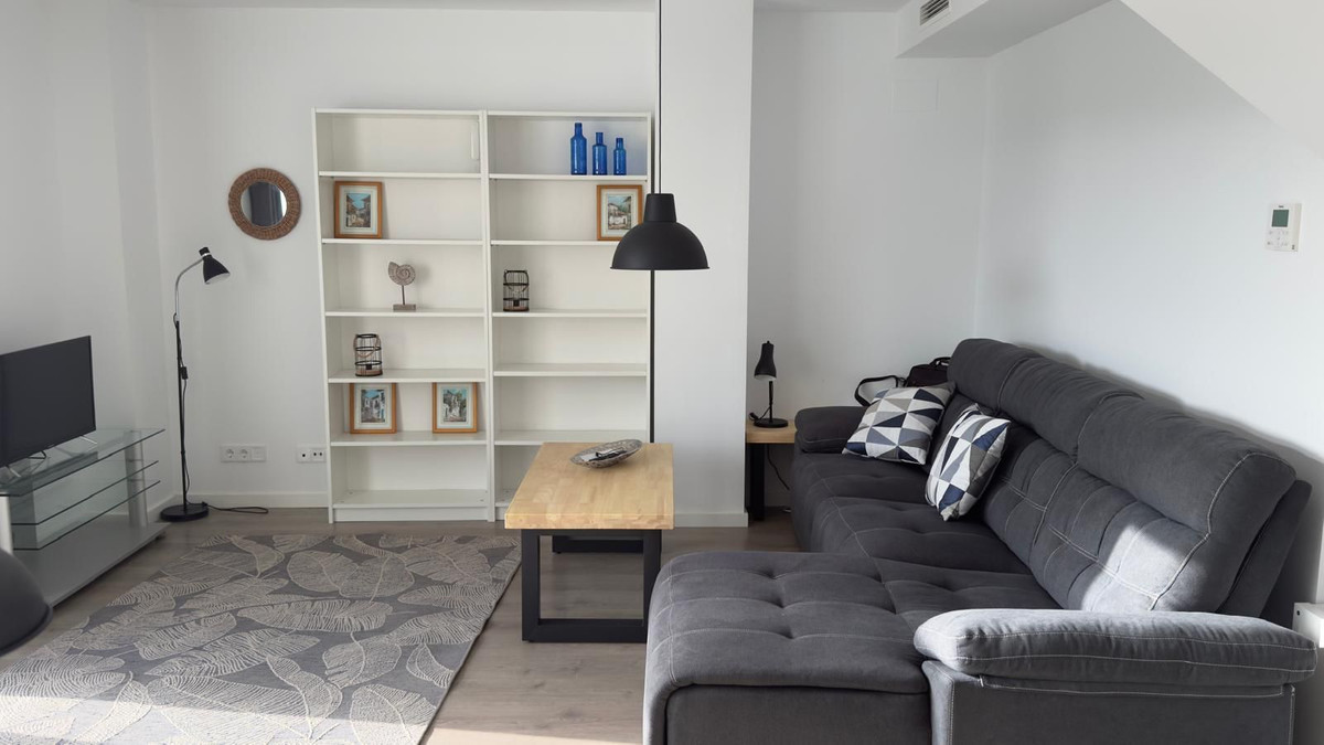 Penthouse for rent in Estepona