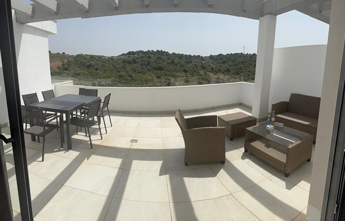 Penthouse for rent in Estepona