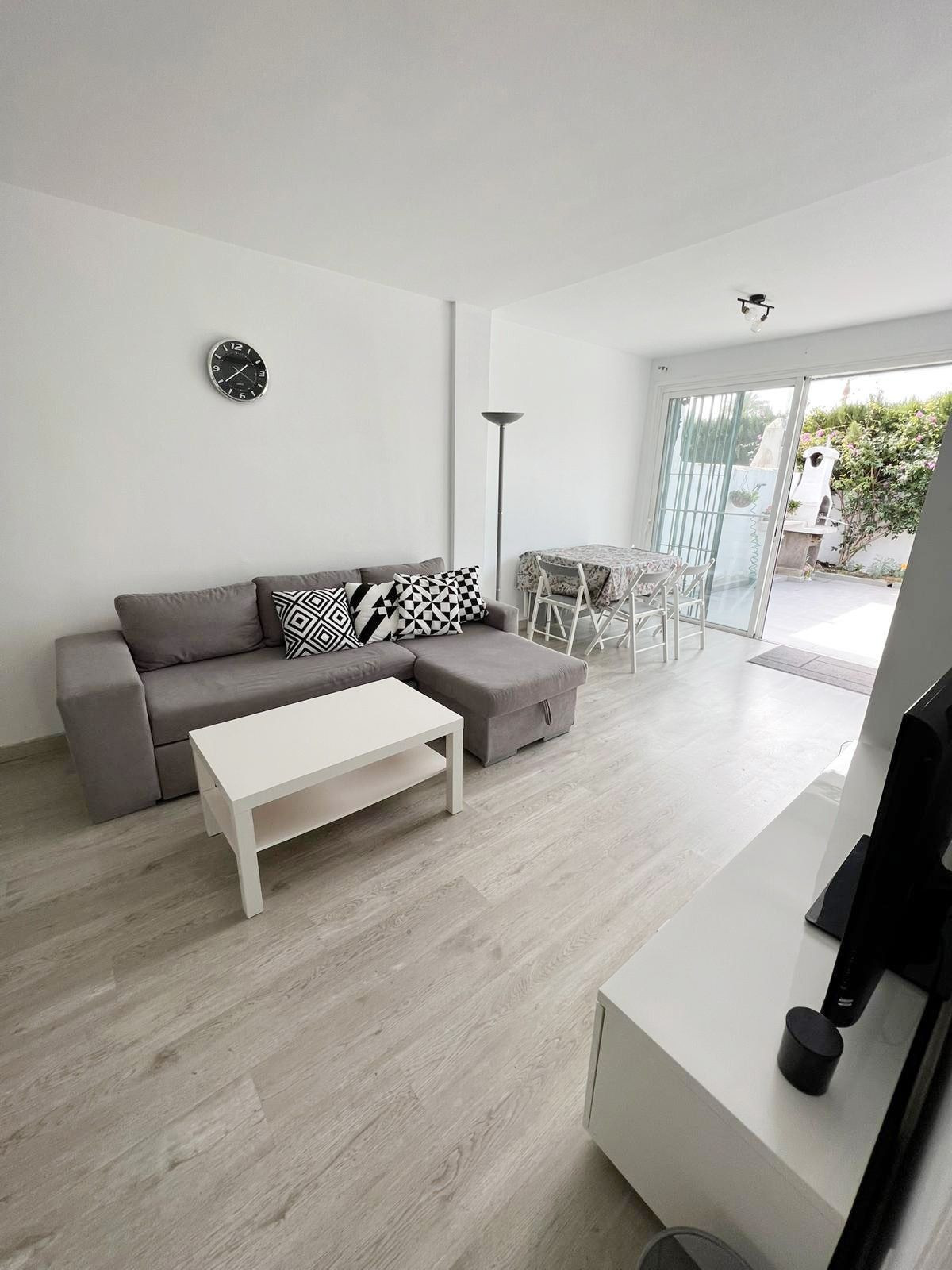 Ground Floor Apartment for short term rent in Estepona