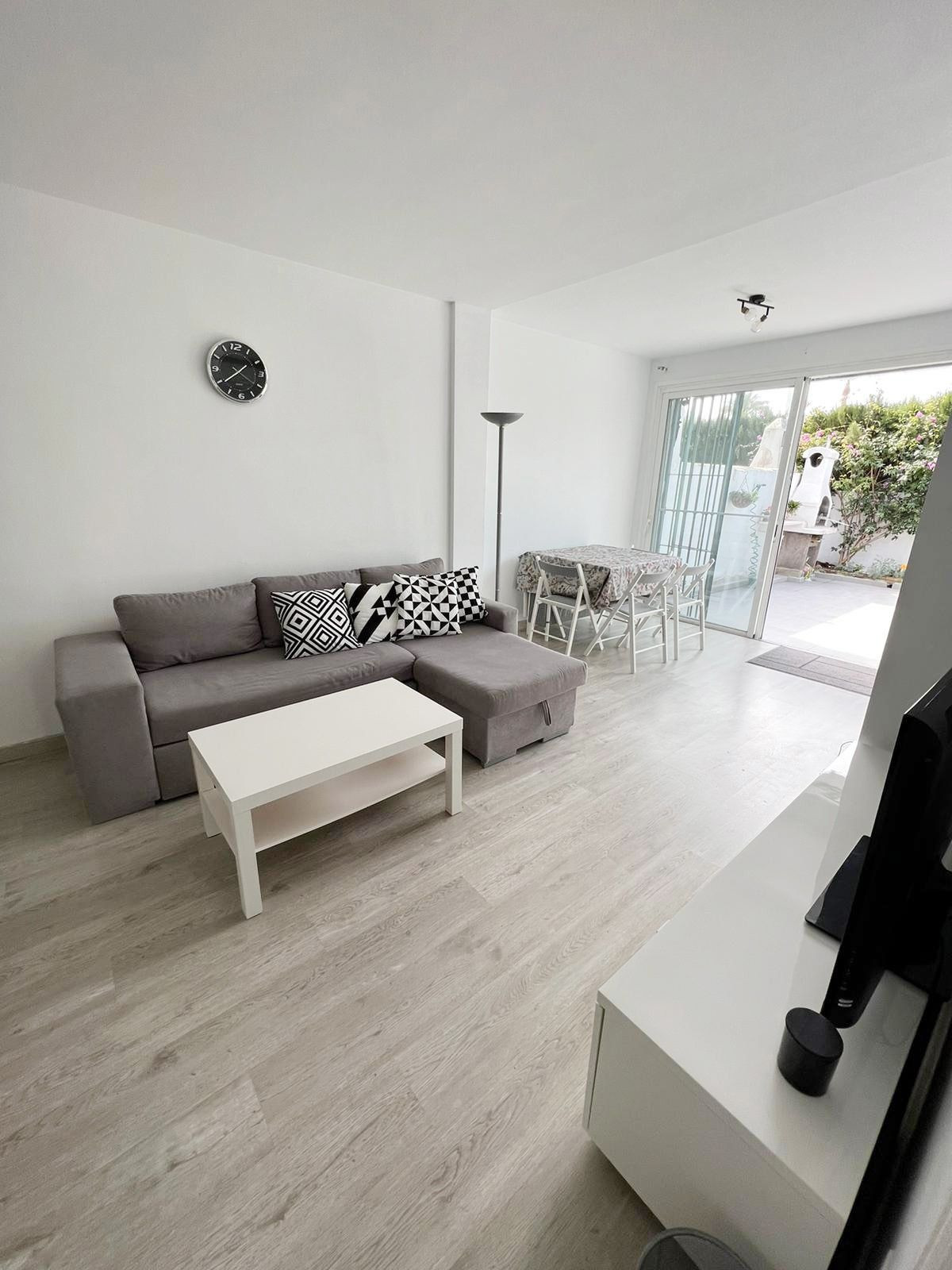 Ground Floor Apartment for short term rent in Estepona