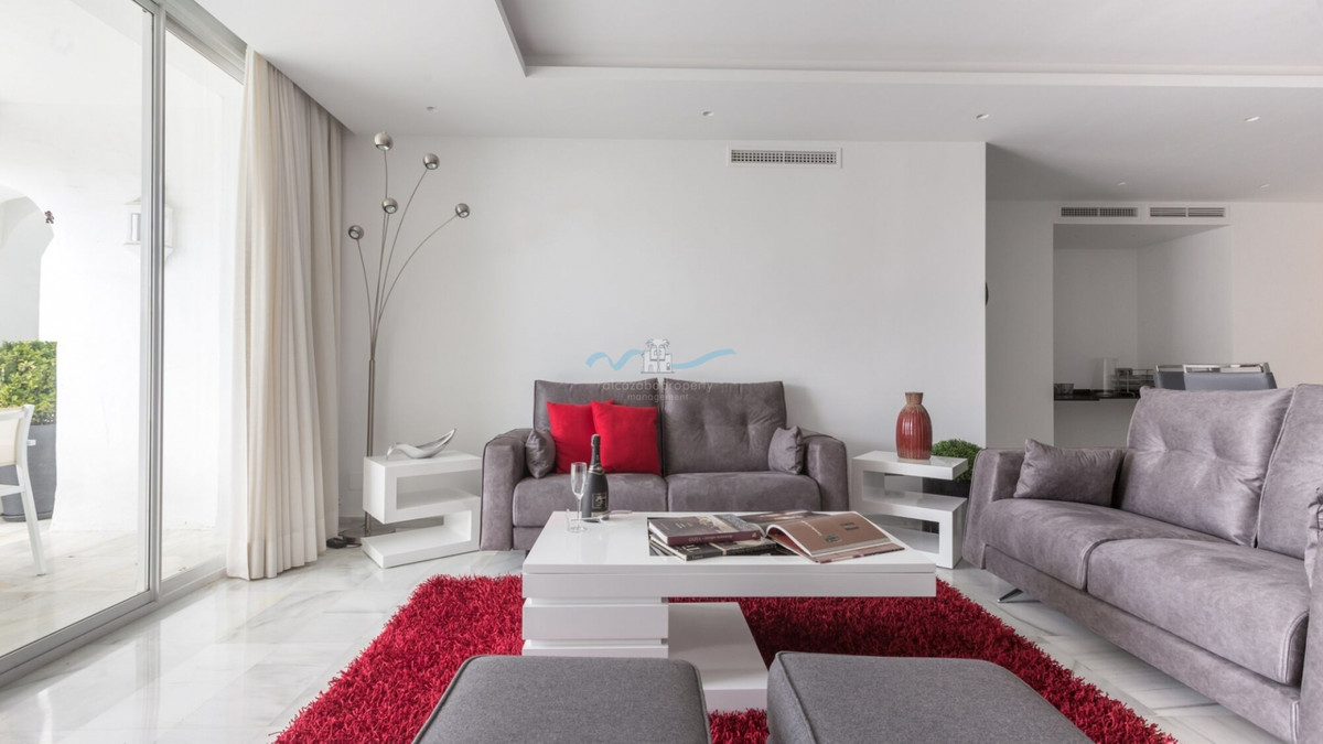 Ground Floor Apartment for rent in Estepona East