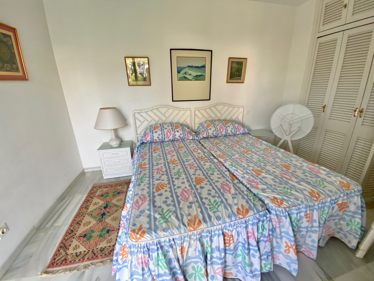 Penthouse for short term rent in Estepona