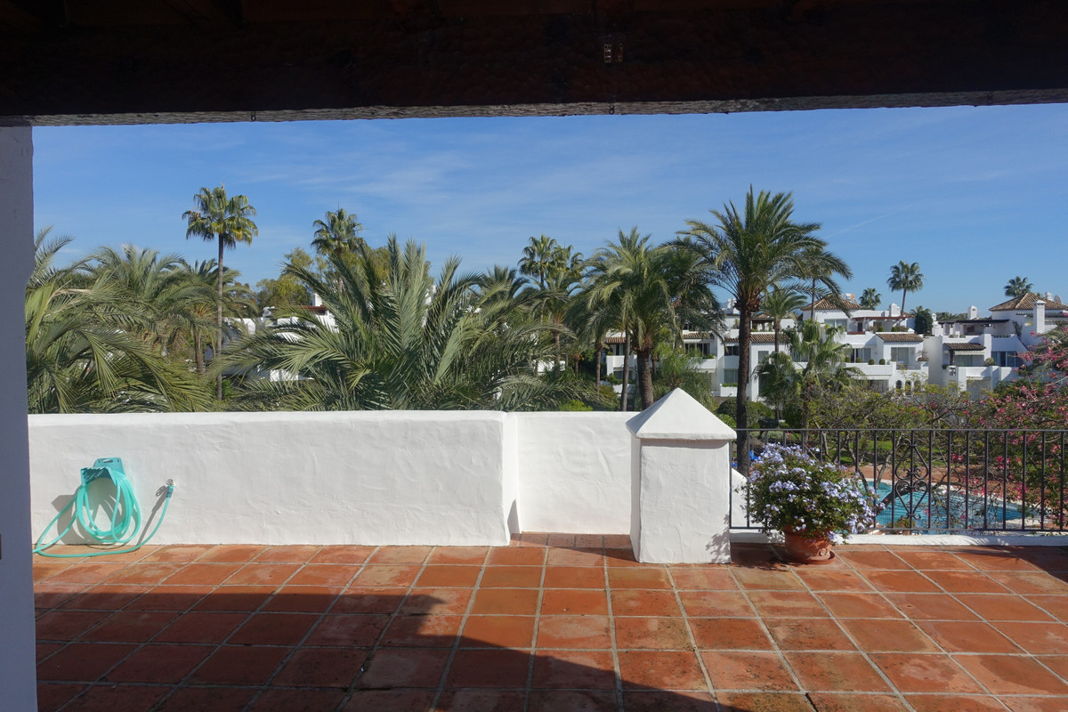 Penthouse for short term rent in Estepona