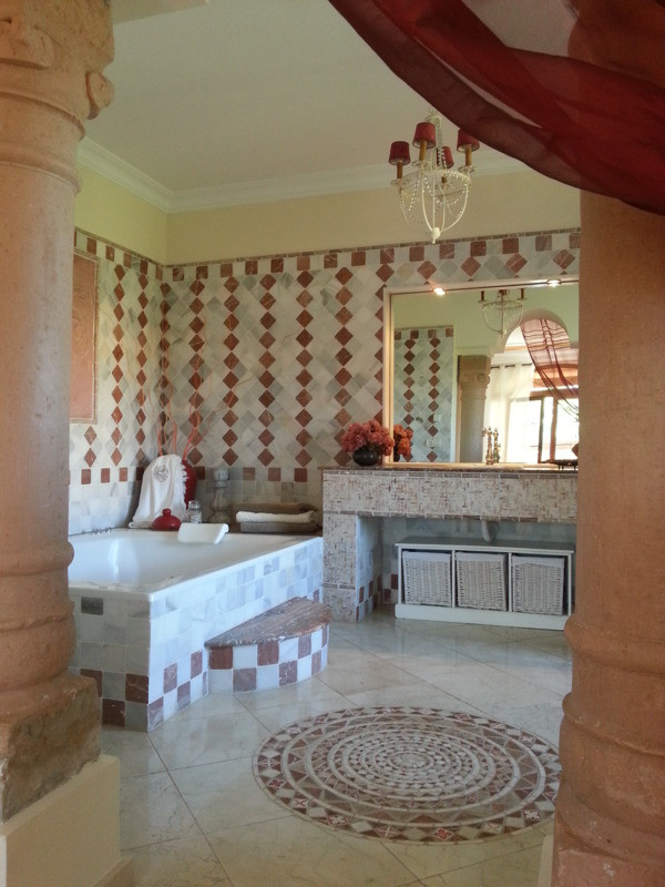Villa for rent in Costalita, Estepona East