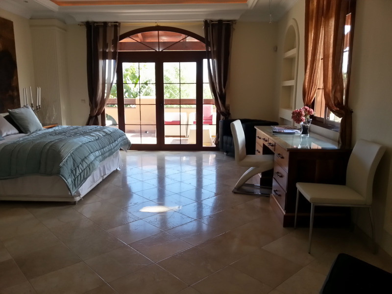 Villa for rent in Costalita, Estepona East