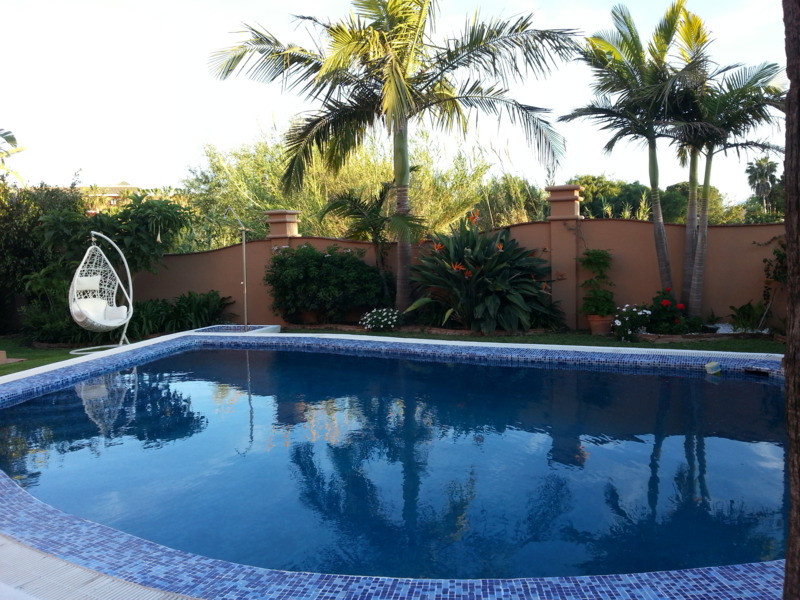 Villa for rent in Costalita, Estepona East