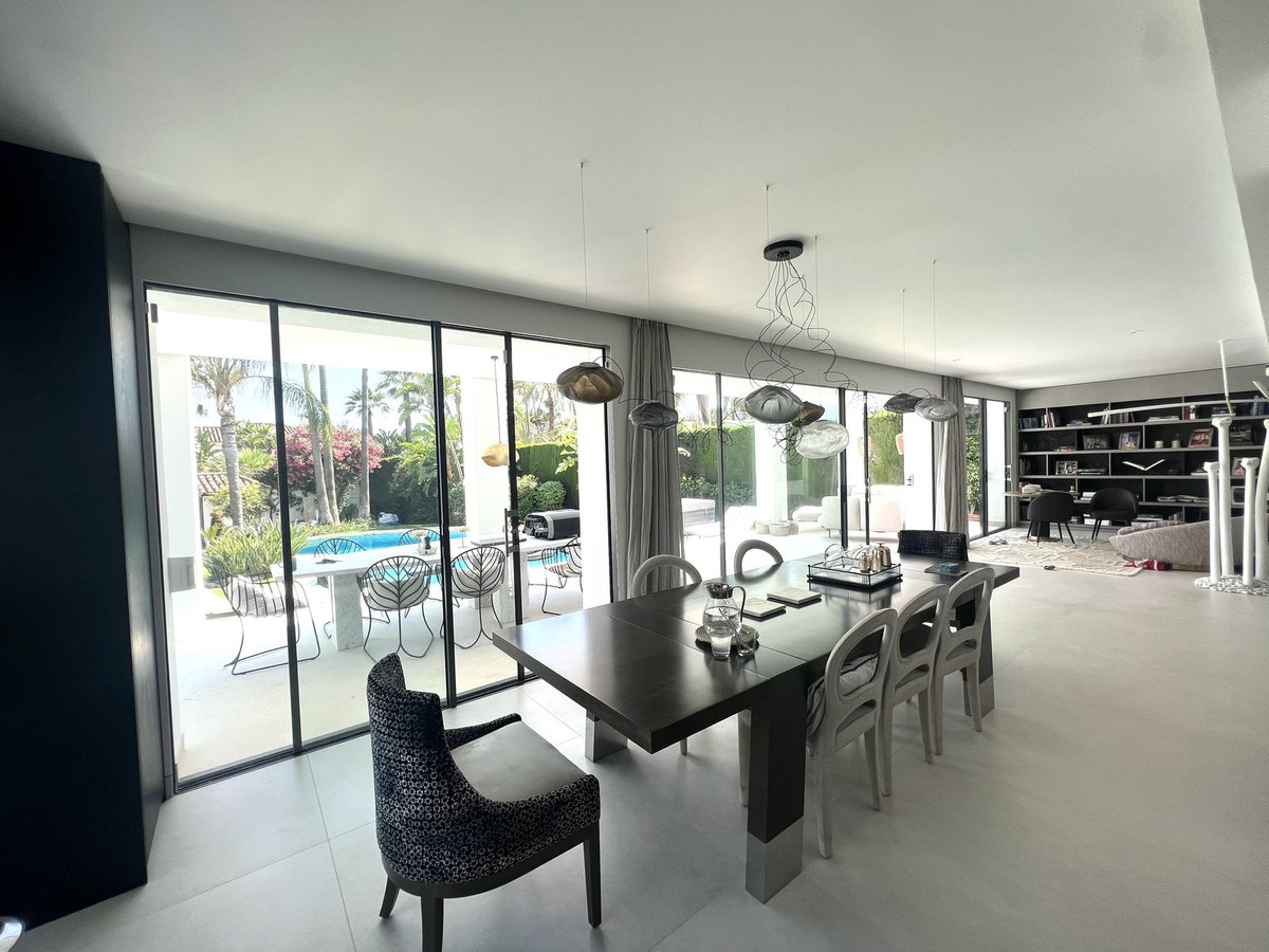 Villa for short term rent in Nueva Andalucia, Marbella