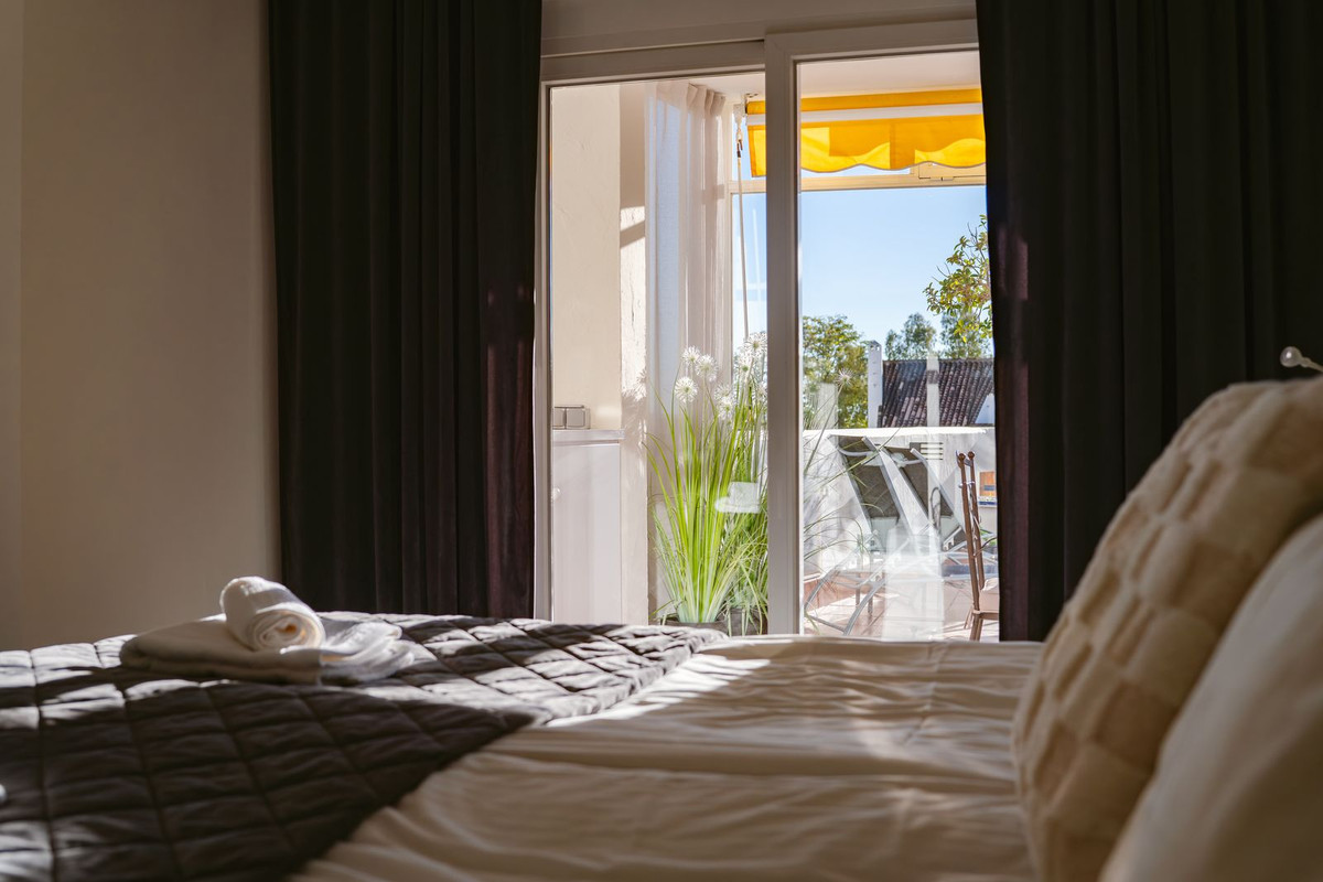 Apartment for short term rent in Nueva Andalucia, Marbella